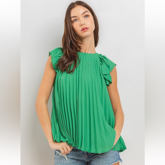 30 Fabulous Pleaded Dress with Ruffled Shoulder - Picture 3 of 5